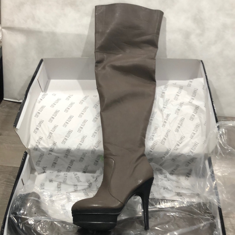 Colin Stuart Thigh Boots Brown Chocolate EUC size 9